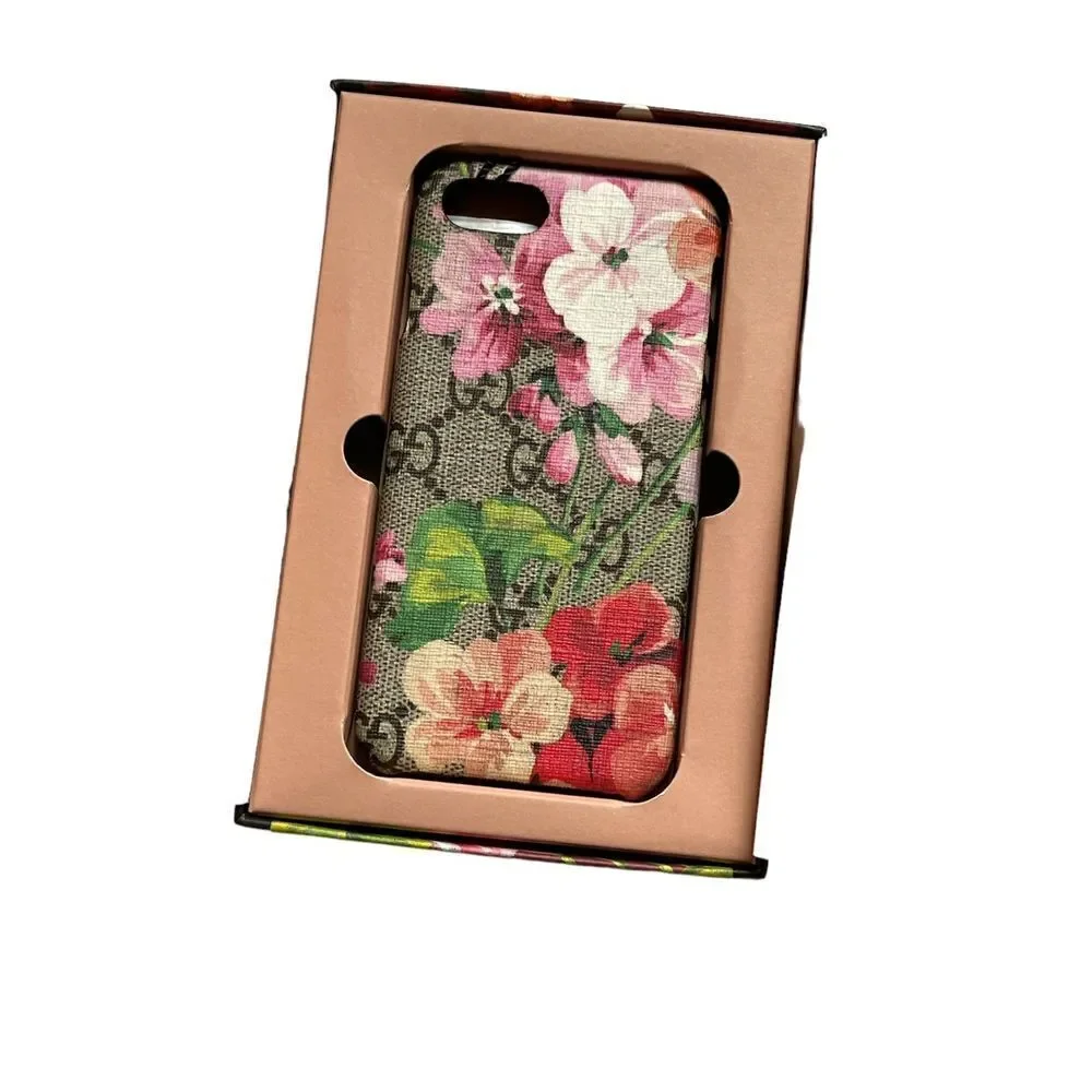 GUCCI GG Supreme Monogram Floral Bloom iPhone 8 Case Multicolor Dry Rose NWOT